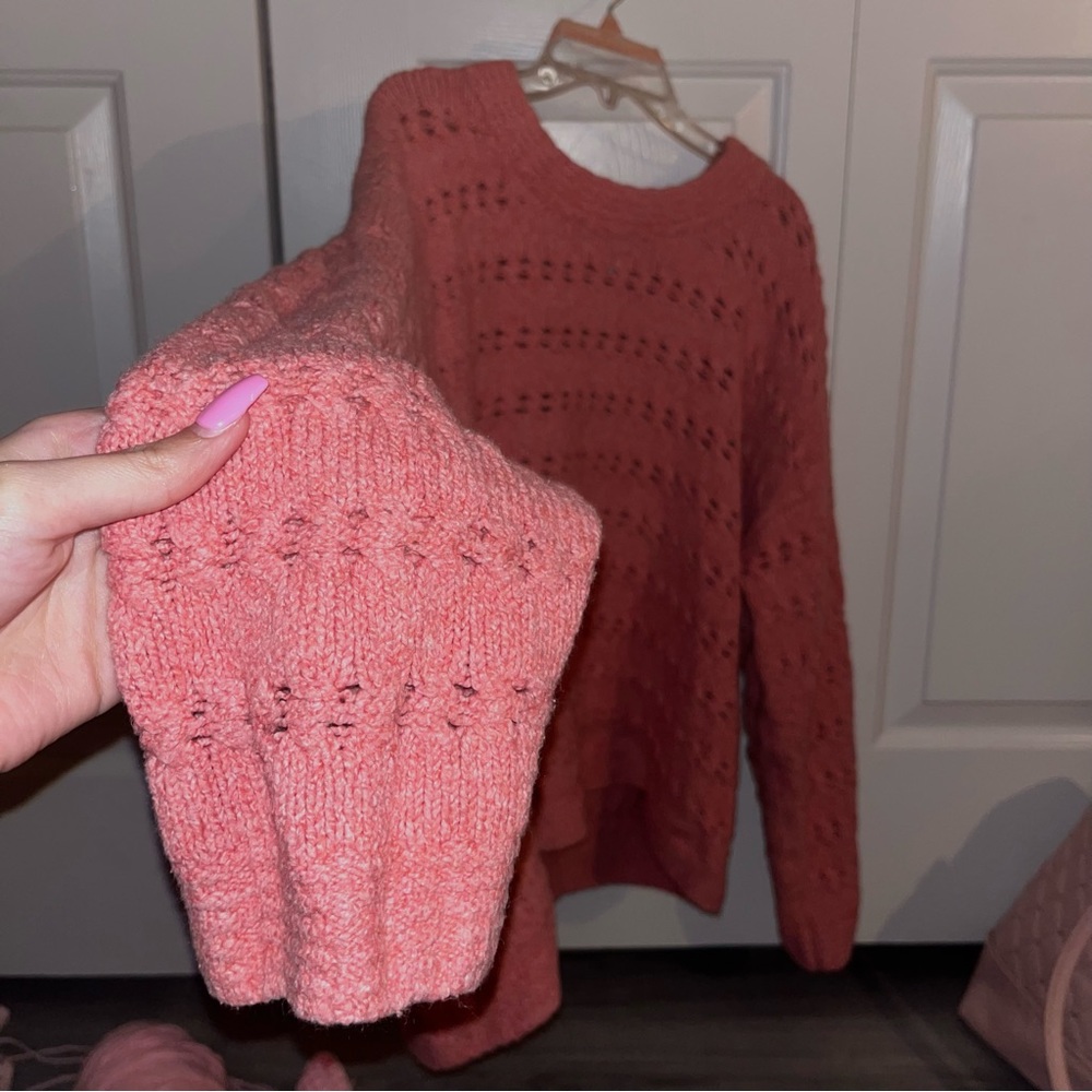☆ Old Navy Coral Pink Knit Sweater ☆
